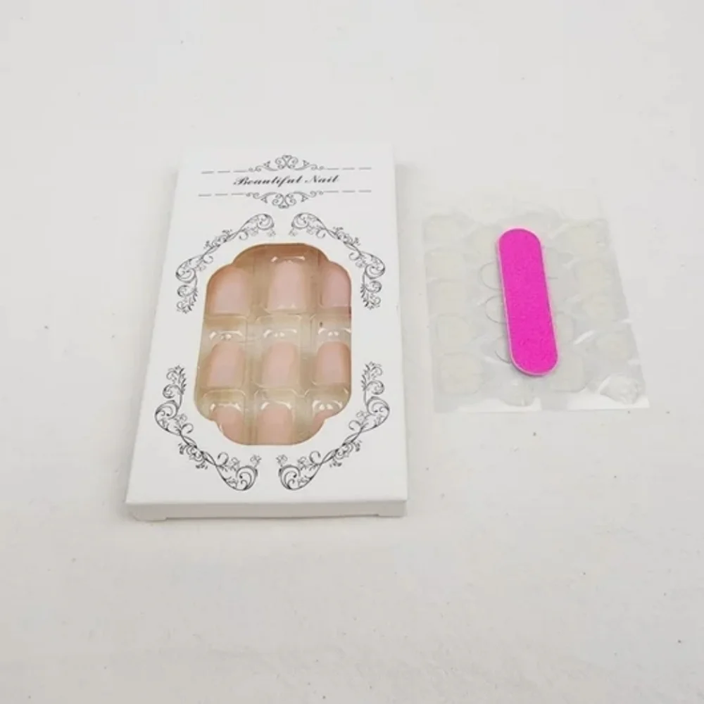 24 Pieces Fake Press On Nails